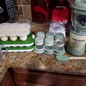 Baby bullet- with storage for food trays